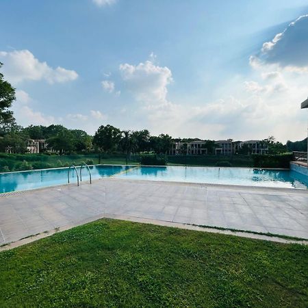 Premium Apartment In Tarudhan Valley Golf Resort Maneszar Kültér fotó