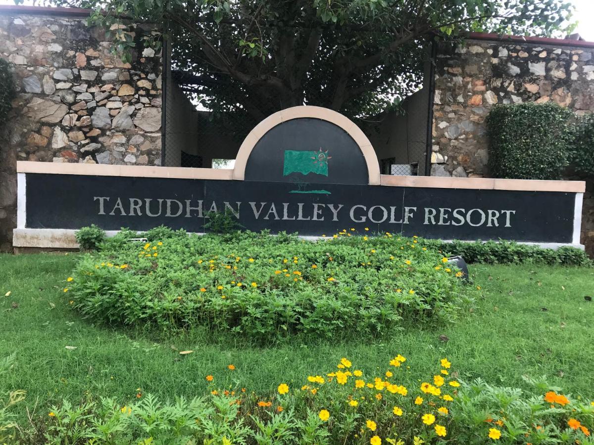 Premium Apartment In Tarudhan Valley Golf Resort Maneszar Kültér fotó