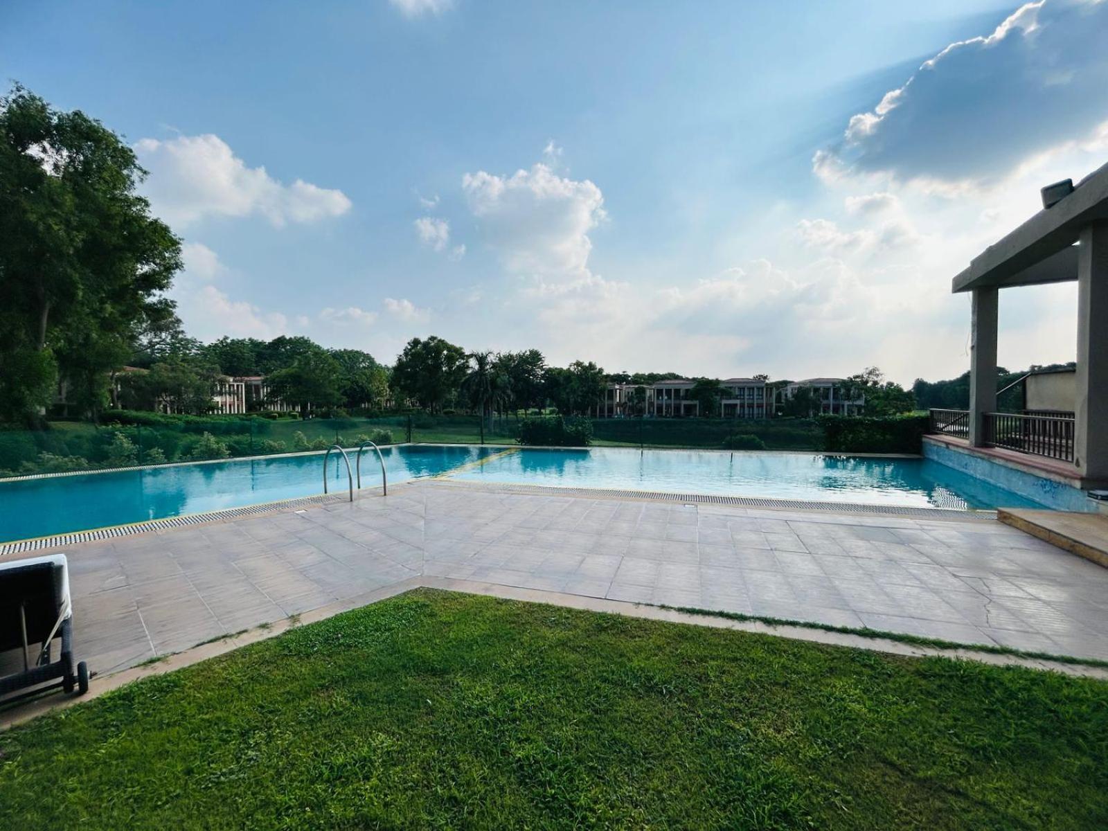 Premium Apartment In Tarudhan Valley Golf Resort Maneszar Kültér fotó